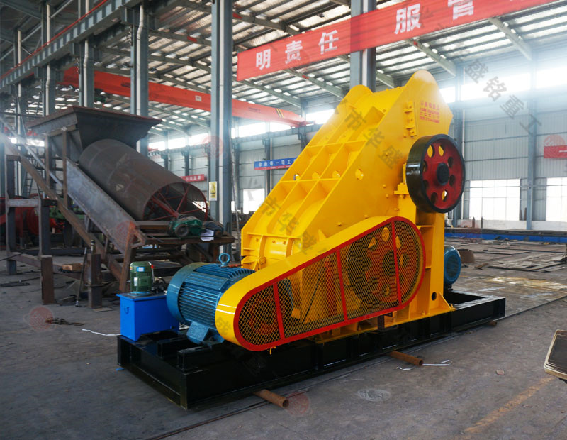 煤渣、磚渣用雙級(jí)無篩底破碎機(jī)一臺(tái)需投資多少錢？